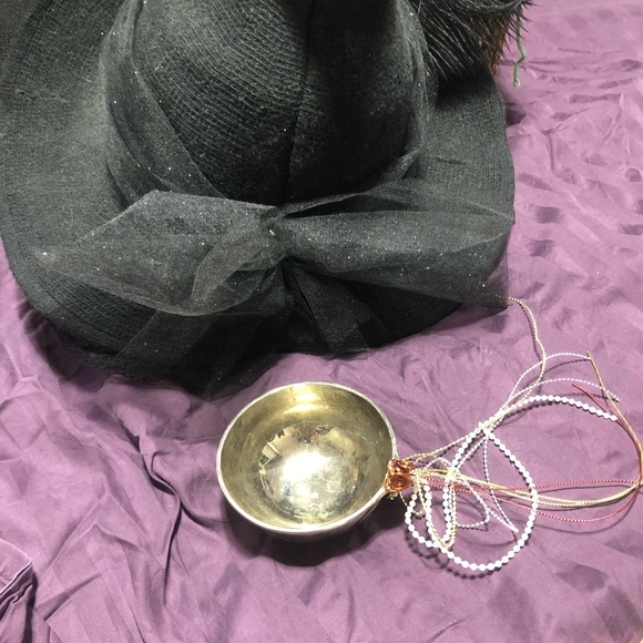 Silver Bowl with Pentagram Design - Picture 2 of 7